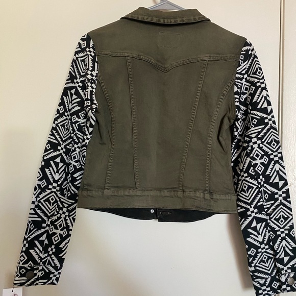 Jessica Simpson Jacket - Picture 2 of 3